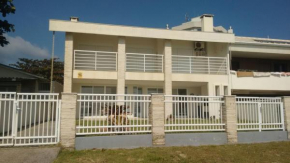 Pe na areia